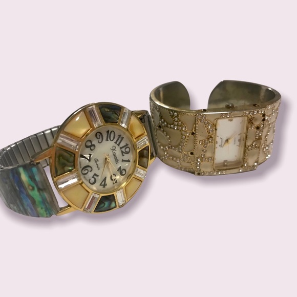 🌟SALE 2/$10.00‼️ Women’s Accessories set of 2 Watches - Picture 1 of 5